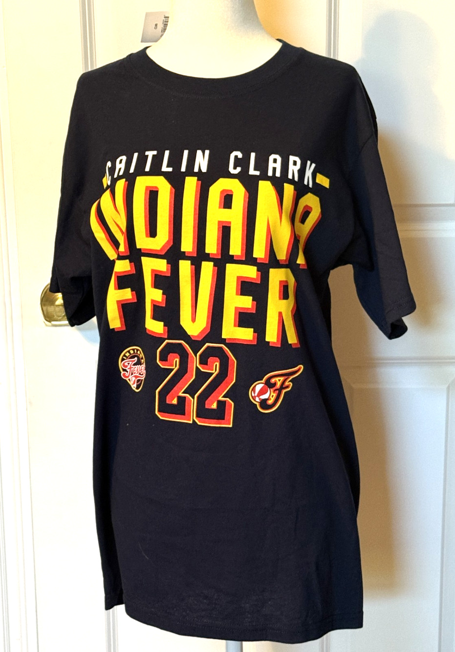 WNBA Indiana Fever Caitlin Clark #22 Adult Navy Short Sleeve T-Shirt Small NWT
